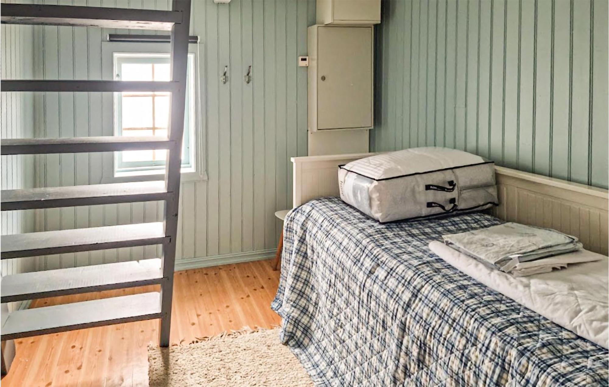 Awesome Home In Kristiansund With House Sea View Екстер'єр фото