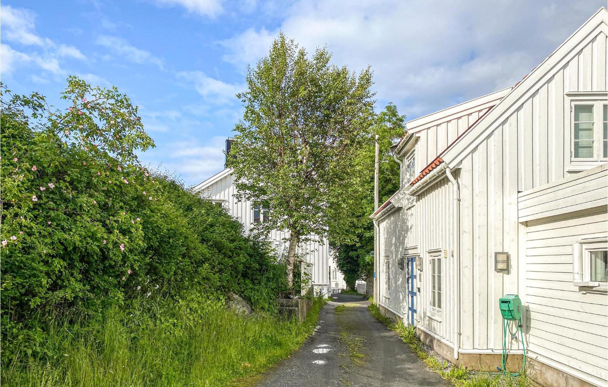 Awesome Home In Kristiansund With House Sea View Екстер'єр фото